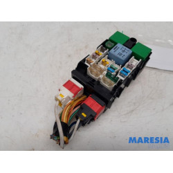 Peugeot - 508 - Fuse box