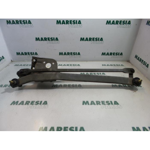 Fiat - Cinquecento - Wiper mechanism