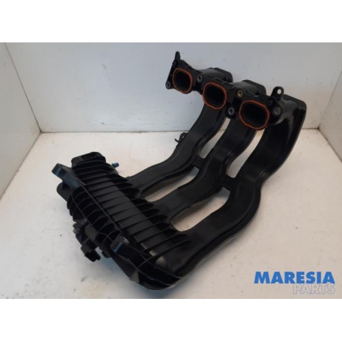 Peugeot - 208 - Intake manifold