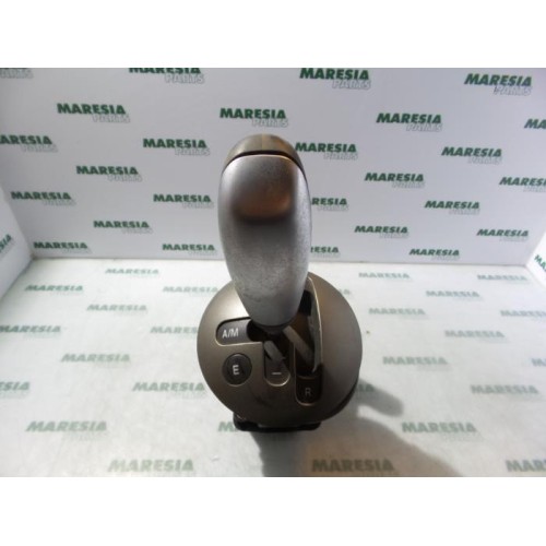 Lancia - Y(Psilon) - Gear stick