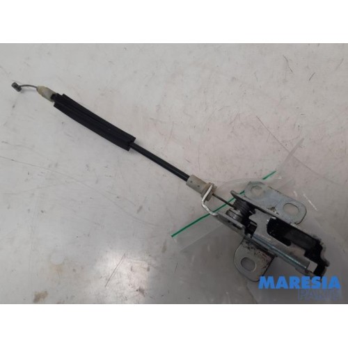 Fiat - Fiorino - Minibus/van rear door lock mechanism