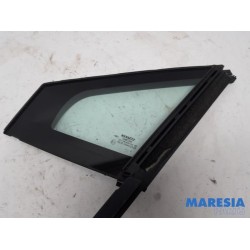 Renault - Clio - Quarter light, front left