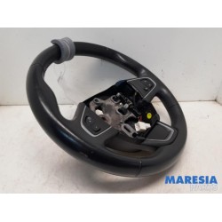 Renault - Clio - Steering wheel
