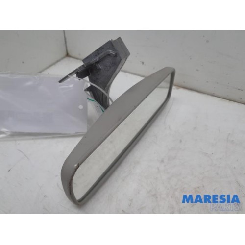 Renault - Clio - Rear view mirror