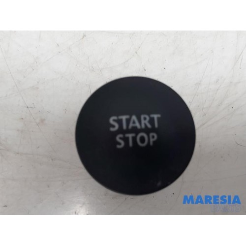 Renault - Clio - Start/stop switch
