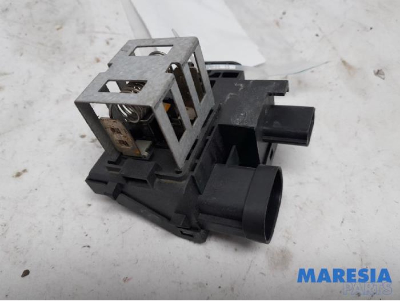 Renault - Clio - Cooling fan resistor