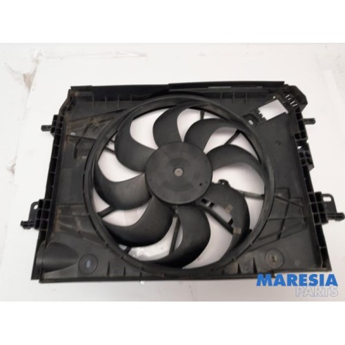Renault - Clio - Fan motor