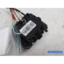Renault - Clio - Heater resistor