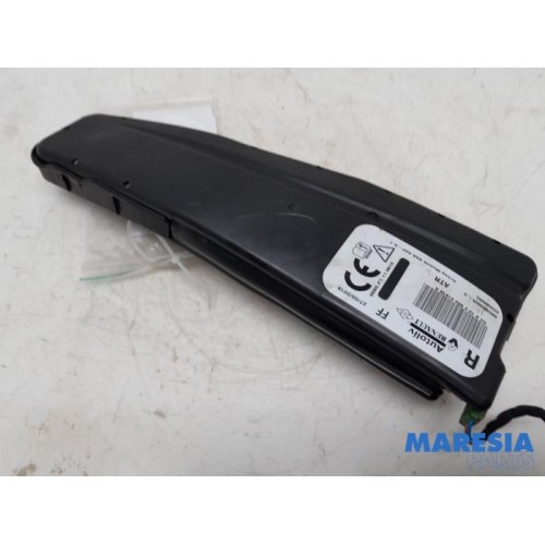 Renault - Clio - Seat airbag (seat)