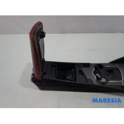 Alfa Romeo - Giulia - Middle console