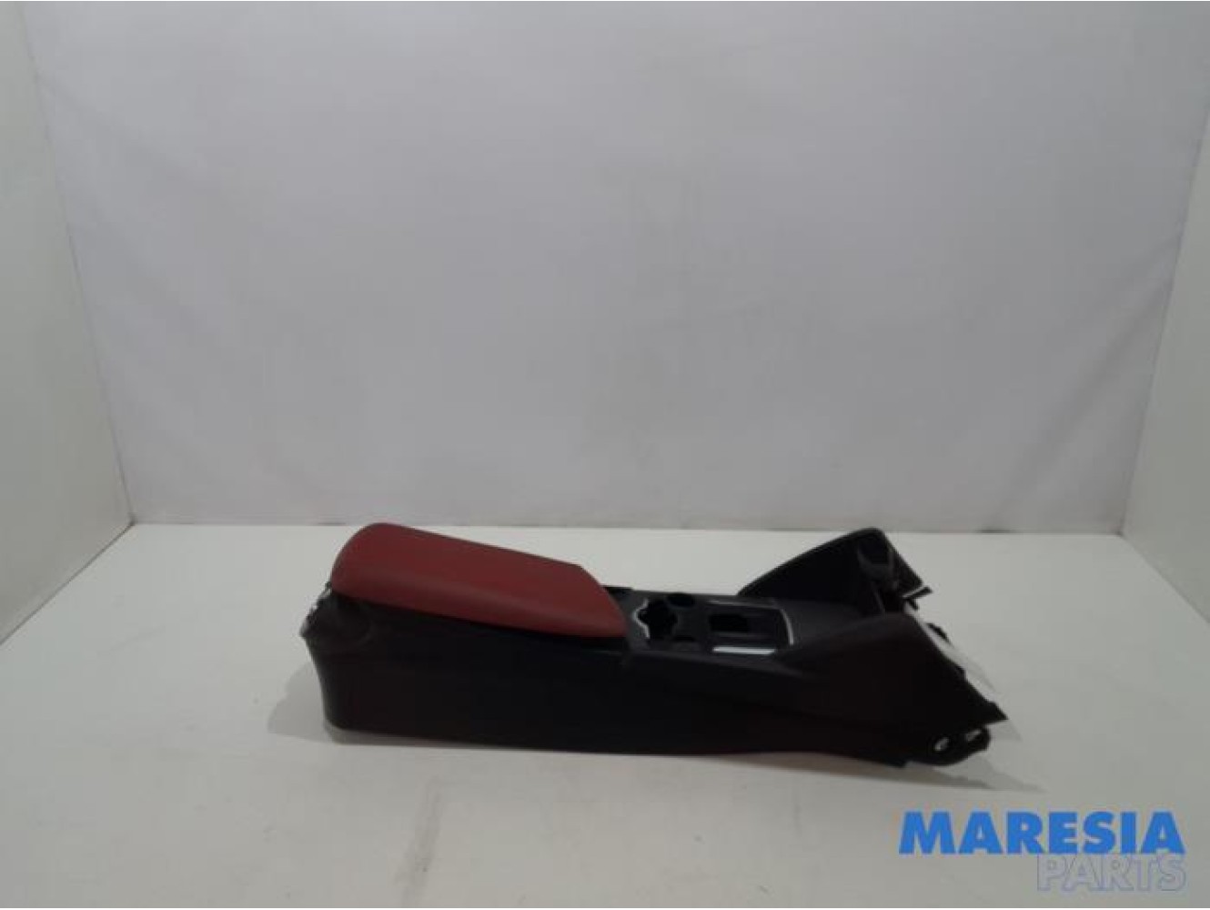 Alfa Romeo - Giulia - Middle console
