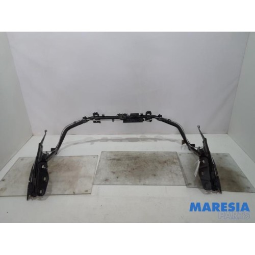 Peugeot - 308 - Tailgate frame