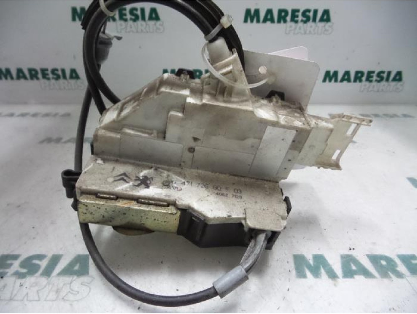 Citroen - C4 - Front door lock mechanism 4-door, right