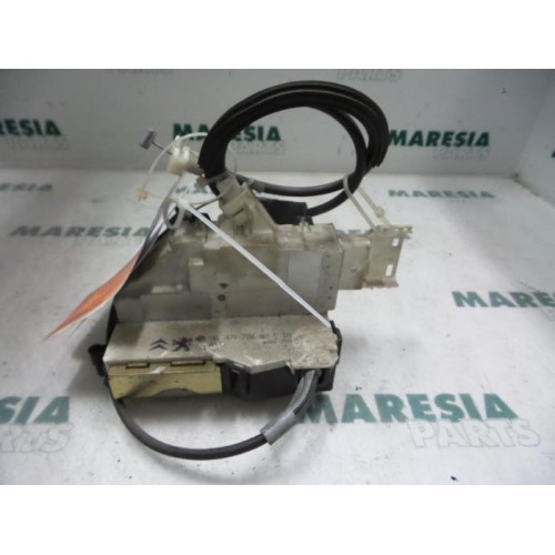 Citroen - C4 - Front door lock mechanism 4-door, right