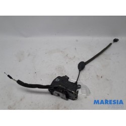 Renault - Clio - Front door lock mechanism 4-door, right