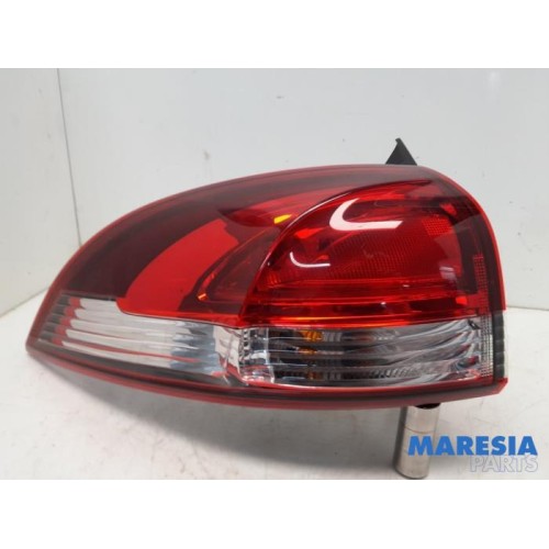 Renault - Clio - Taillight, left