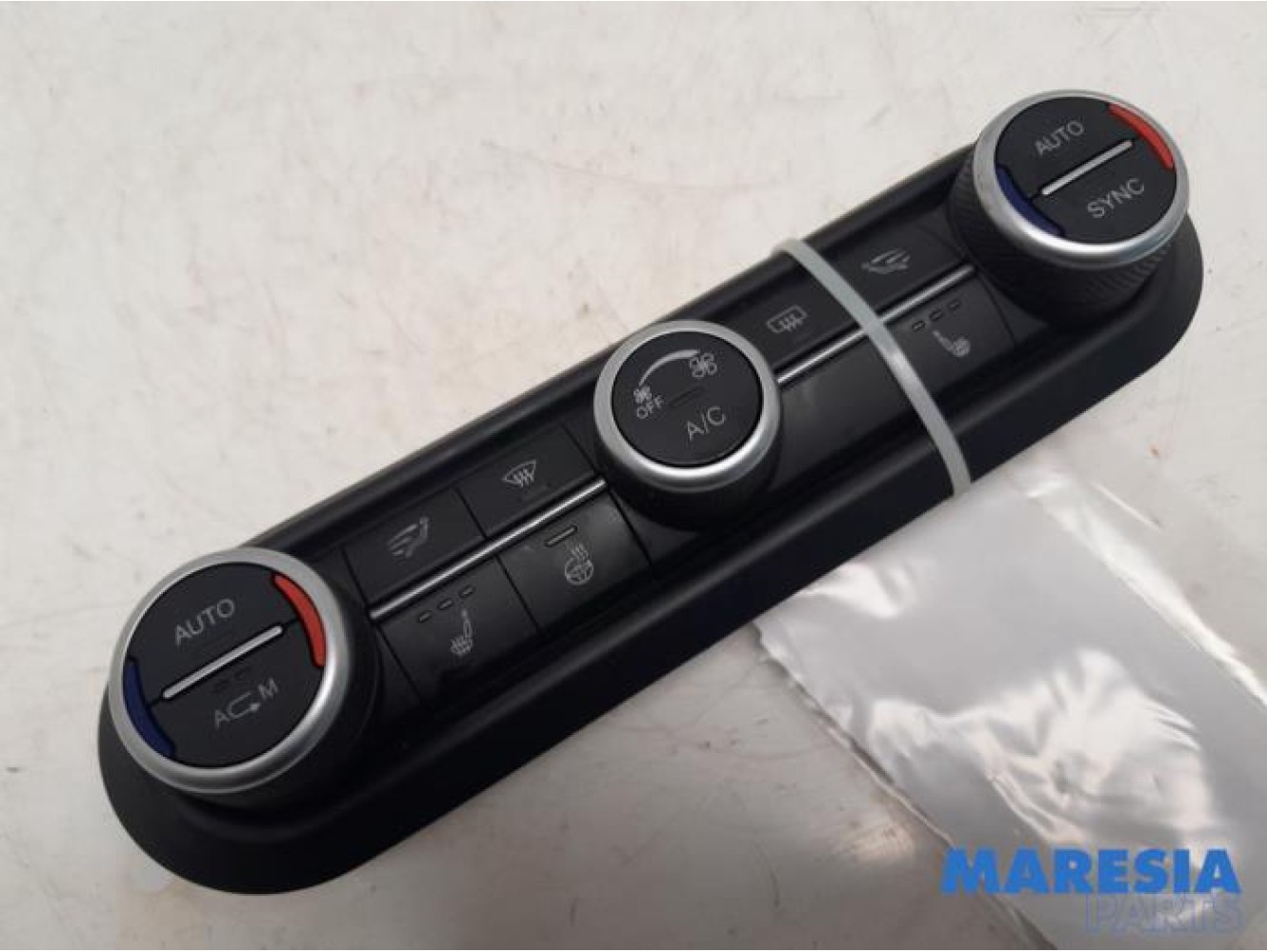 Alfa Romeo - Giulia - Heater control panel