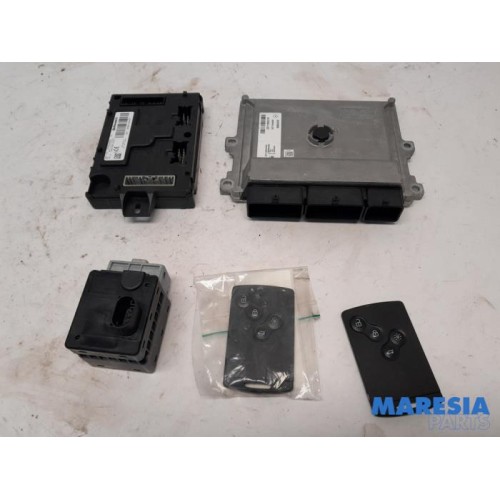 Renault - Clio - Engine management computer