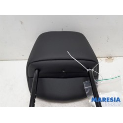 Renault - Clio - Headrest