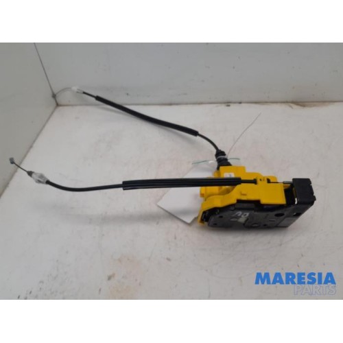 Alfa Romeo - Giulia - Front door lock mechanism 4-door, right