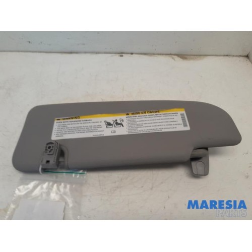 Alfa Romeo - Giulia - Sun visor