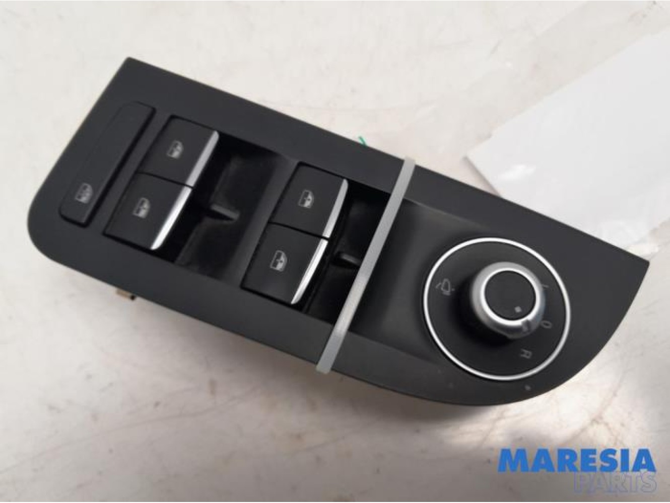 Alfa Romeo - Giulia - Multi-functional window switch