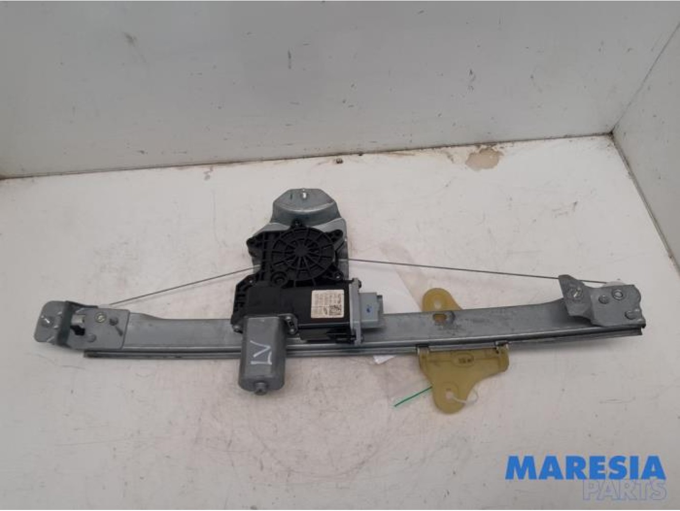 Renault - Clio - Window mechanism 4-door, front left