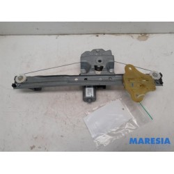 Renault - Clio - Rear door window mechanism 4-door, right