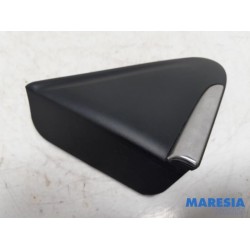 Renault - Clio - Decorative strip
