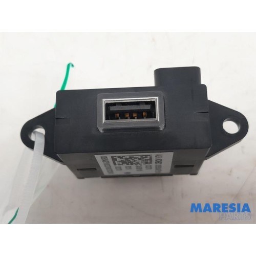 Alfa Romeo - Giulia - Module USB