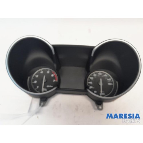 Alfa Romeo - Giulia - Instrument de bord