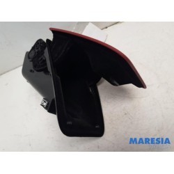 Alfa Romeo - Giulia - Glovebox
