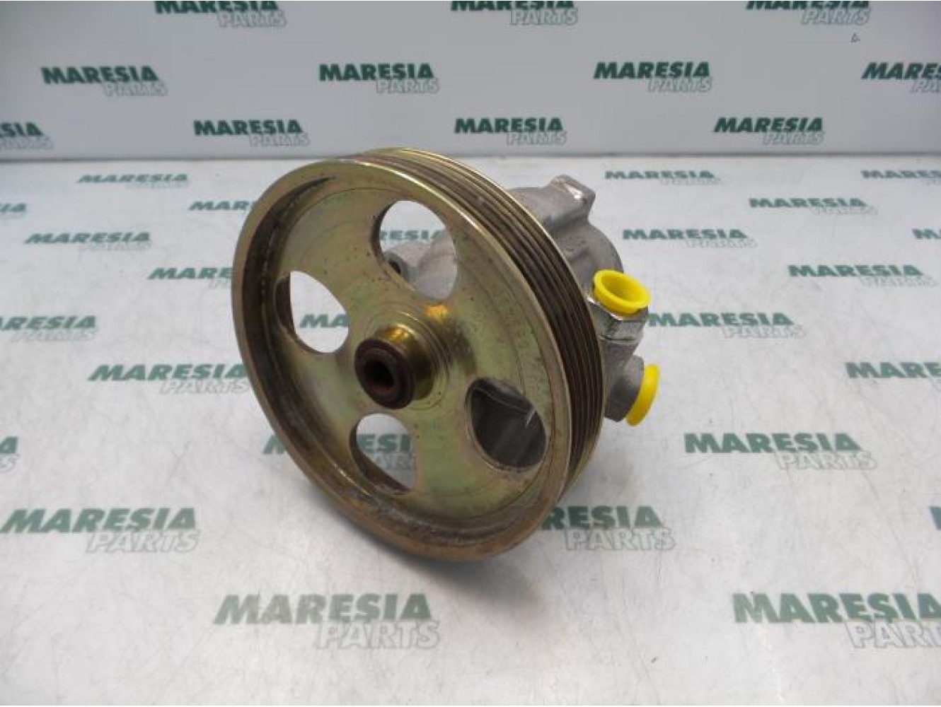 Peugeot - 206 - Power steering pump