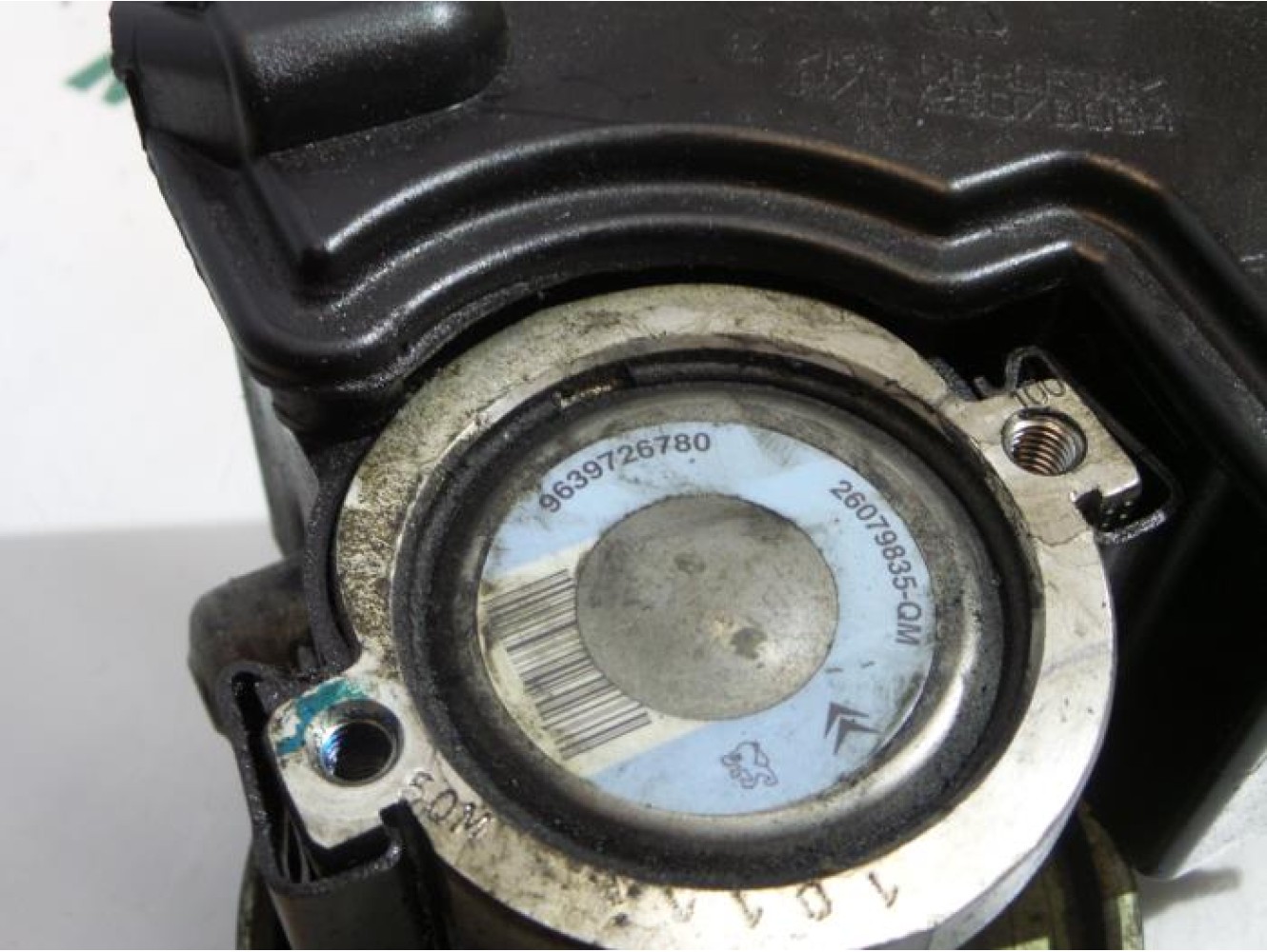 Peugeot - 206 - Power steering pump