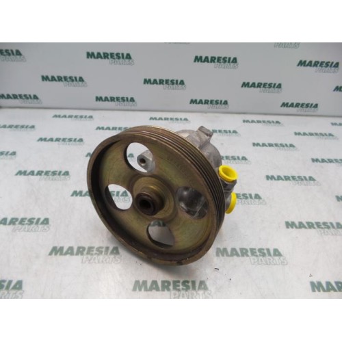 Peugeot - 206 - Power steering pump