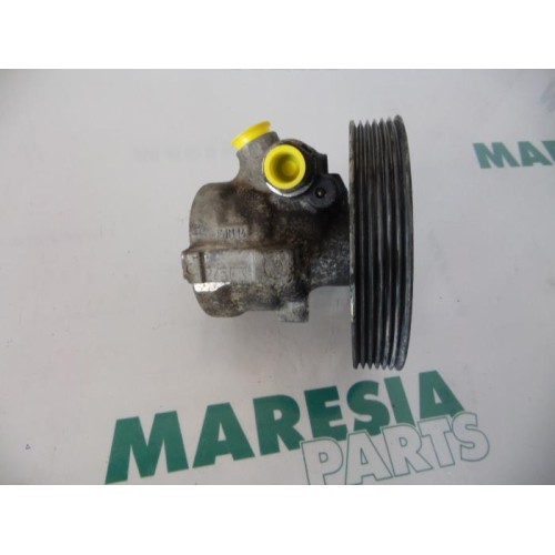 Peugeot - 206 - Power steering pump