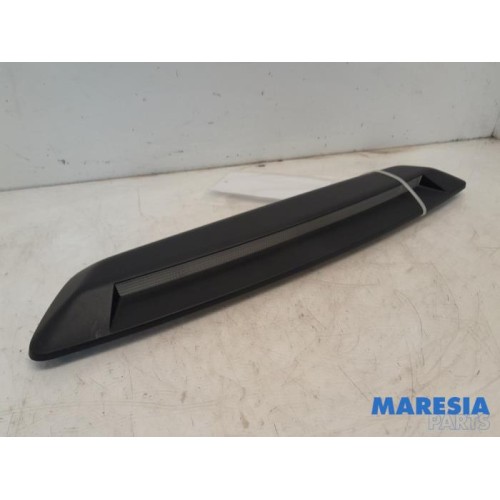Alfa Romeo - Giulia - Third brake light