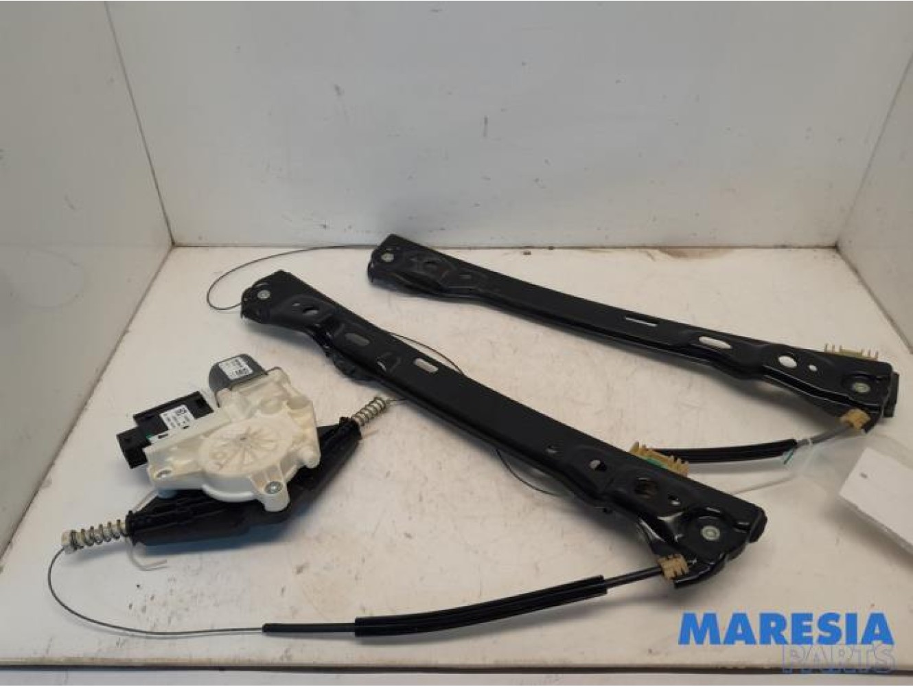 Alfa Romeo - Giulia - Window mechanism 4-door, front left