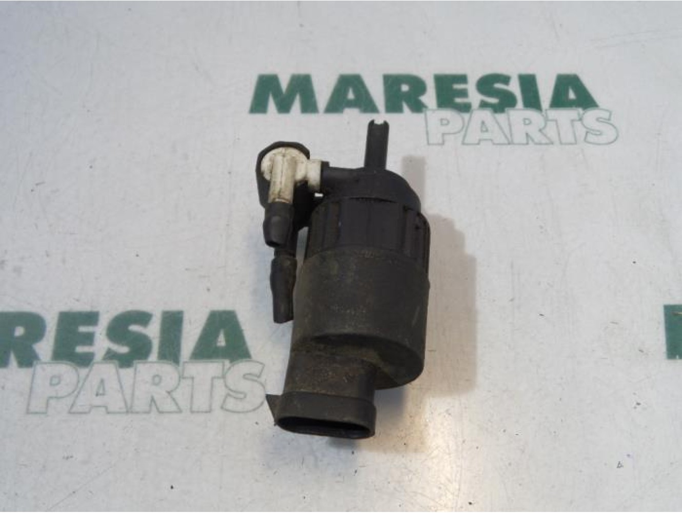 Renault - Laguna - Windscreen washer pump