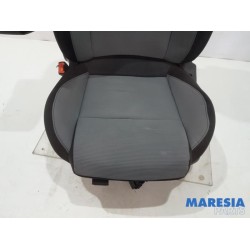 Alfa Romeo - Giulietta - Sitz links