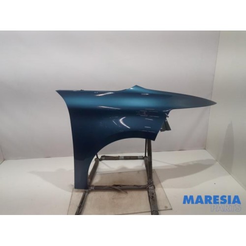 Citroen - C4 Picasso - Front wing, right