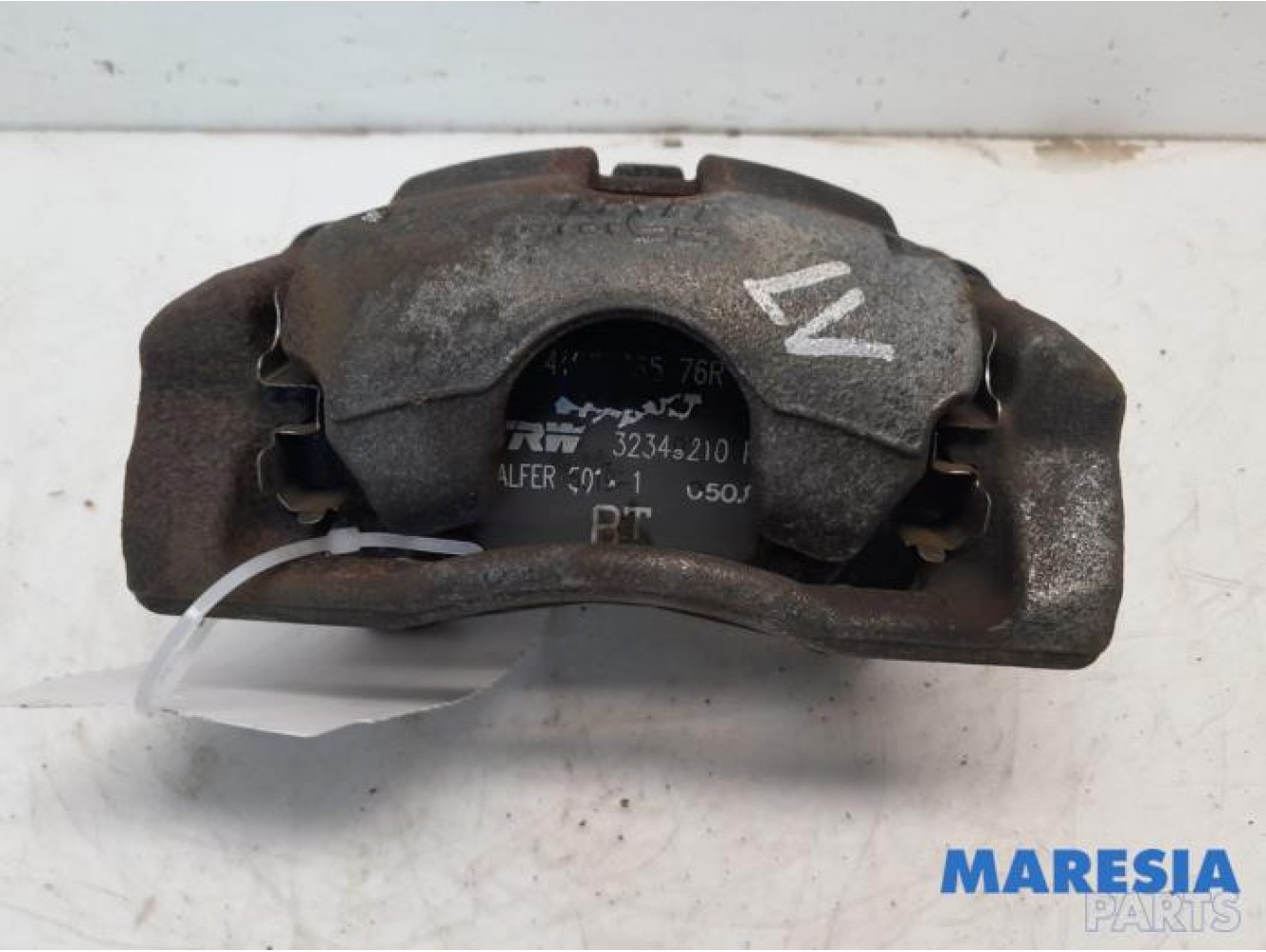 Renault - ZOE - Front brake calliper, left