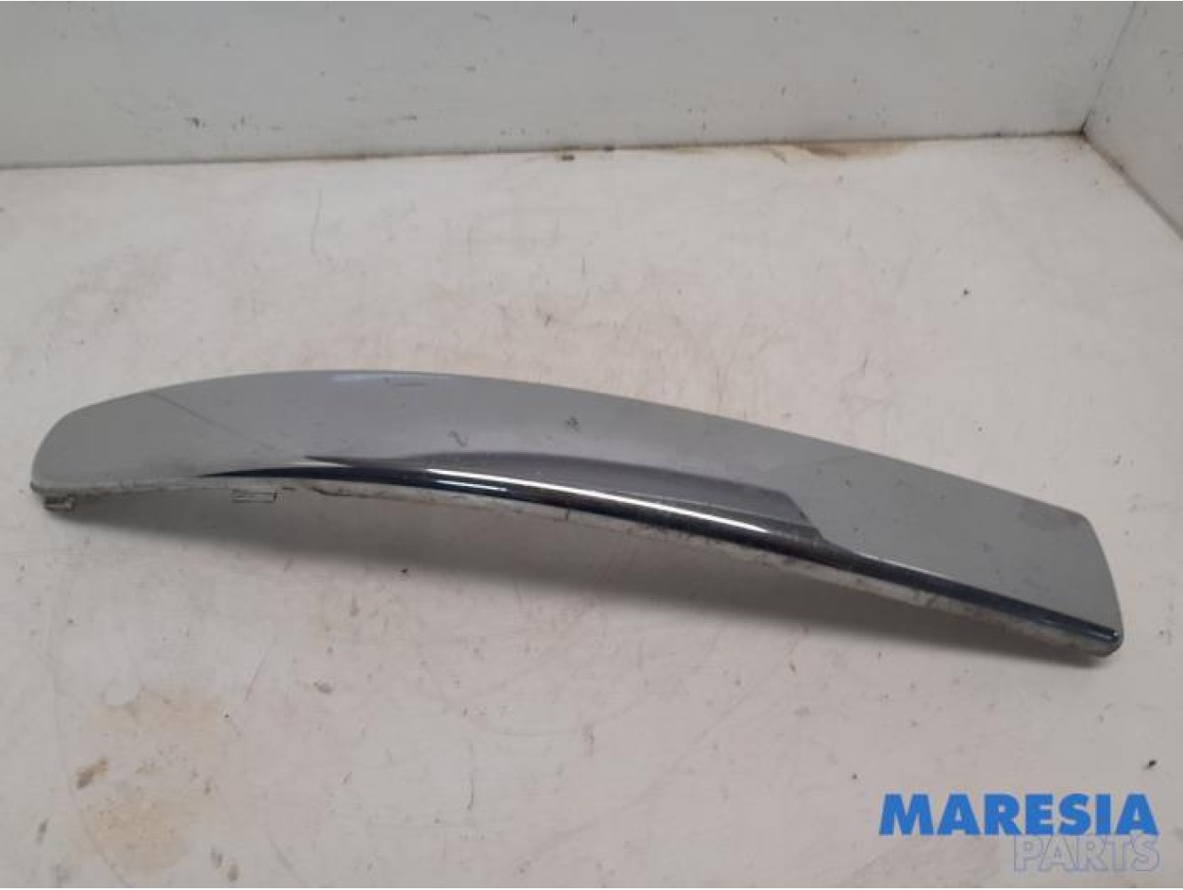 Fiat - 500 - Front bumper, right-side component