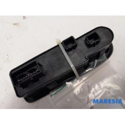 Peugeot - 308 - Multi-functional window switch