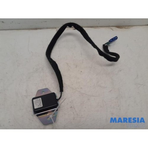 Fiat - Ducato - GPS antenna