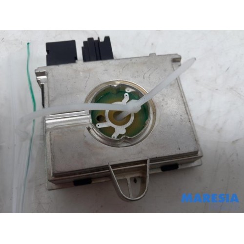 Peugeot - 308 - Antenne amplificateur