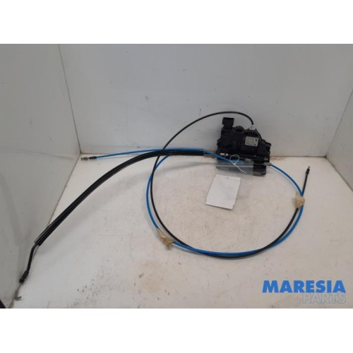 Fiat - Ducato - Sliding door lock mechanism, right