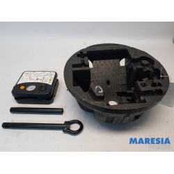 Renault - ZOE - Kit de réparation pneus
