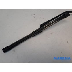 Renault - ZOE - Front wiper arm