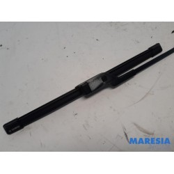 Renault - ZOE - Front wiper arm